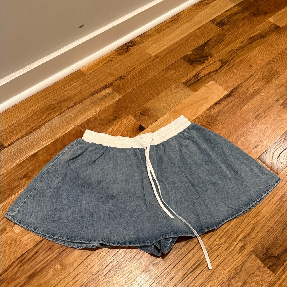 Le Lis Blue Mini Skirt with White Waistband